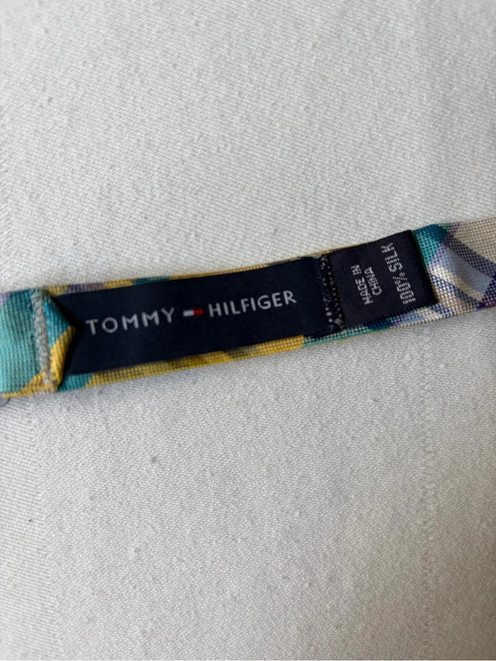Tommy Hilfiger plaid bow
